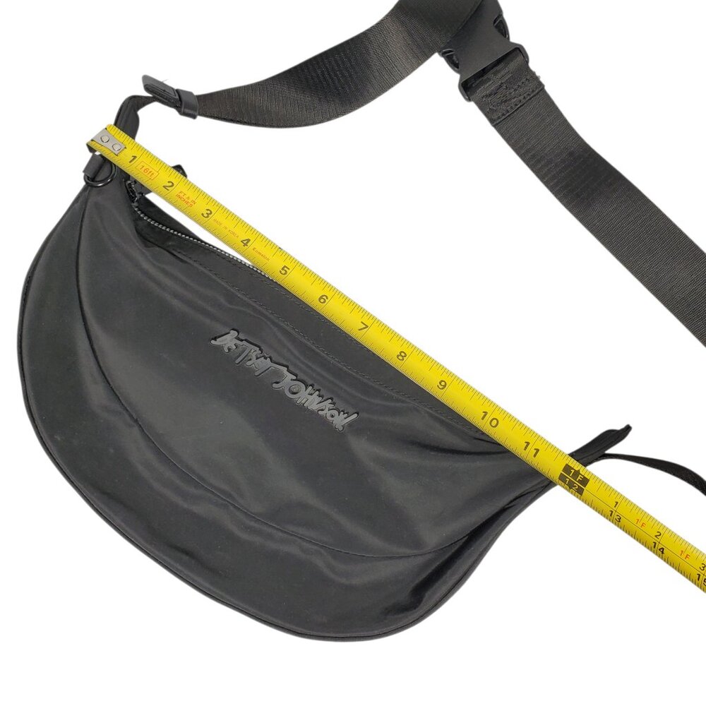 Betsey Johnson Crossbody Bag Purse Black Solid Half-Moon Crescent Casual Sporty - Picture 10 of 11